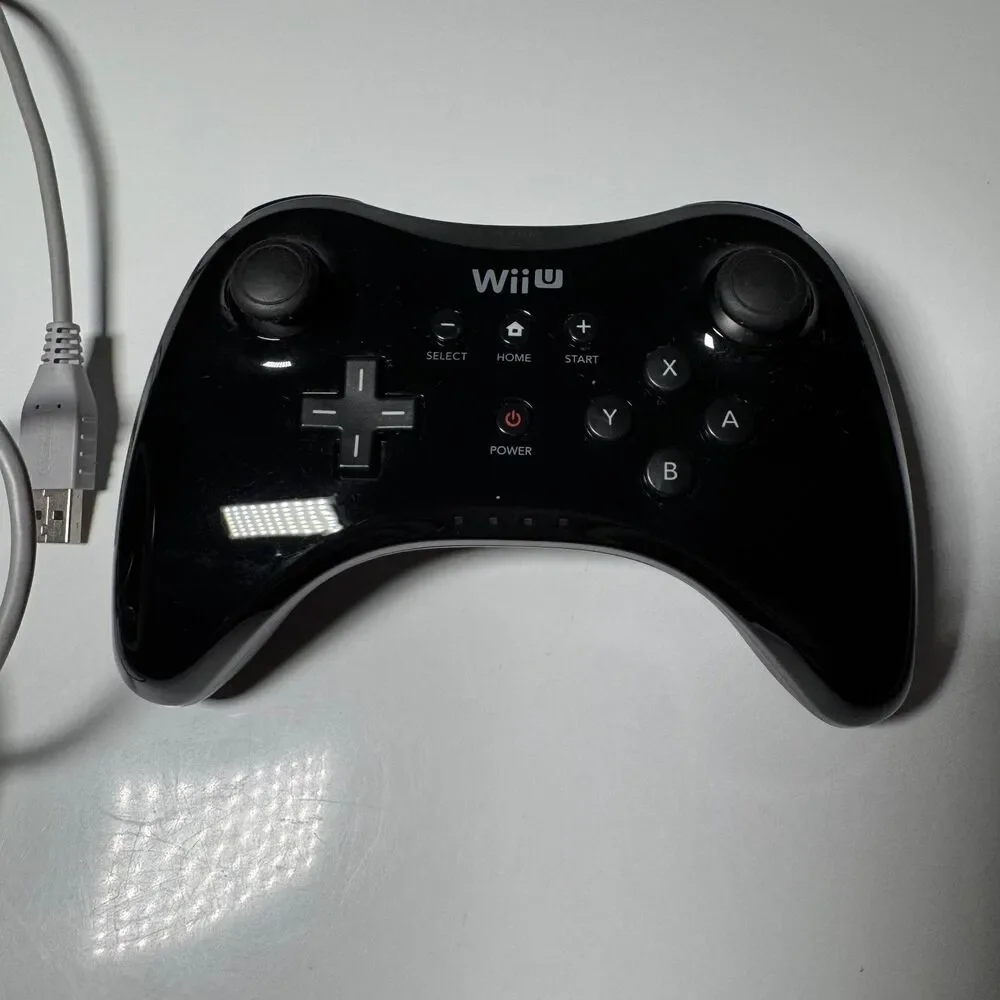Nintendo Wii U Pro Black Wireless Controller And Charger Official OEM WUP-005